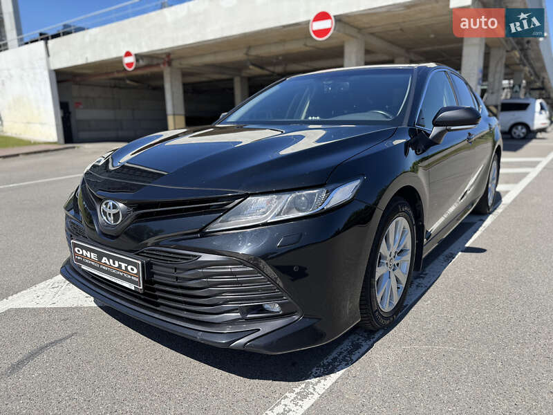 Toyota Camry 2020