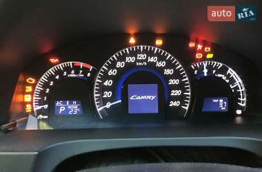 Седан Toyota Camry 2014 в 