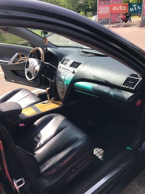 Седан Toyota Camry 2007 в Києві