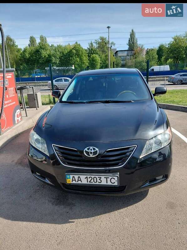 Седан Toyota Camry 2007 в 