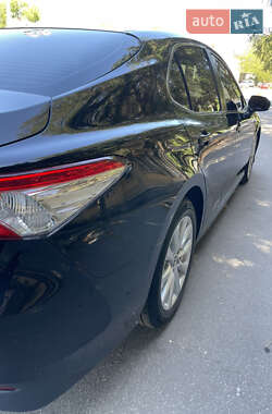 Седан Toyota Camry 2017 в 