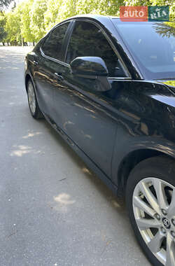 Седан Toyota Camry 2017 в 