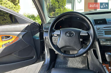 Седан Toyota Camry 2007 в 