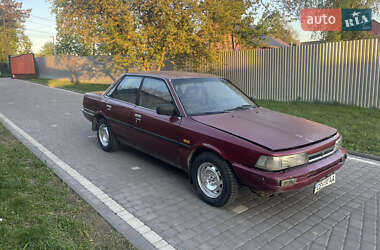 Седан Toyota Camry 1988 в Черновцах