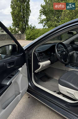 Седан Toyota Camry 2012 в 