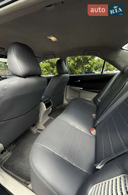 Седан Toyota Camry 2012 в 