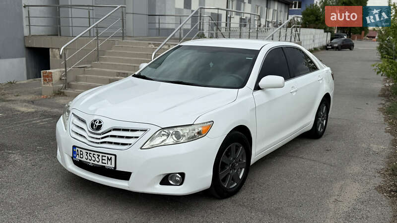 Седан Toyota Camry 2011 в Вінниці