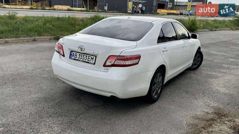 Седан Toyota Camry 2011 в Вінниці