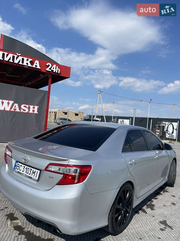 Седан Toyota Camry 2013 в Львове фото 5 Седан Toyota Camry 2013 в Львове