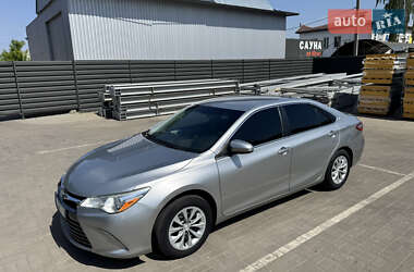 Седан Toyota Camry 2016 в Черкасах