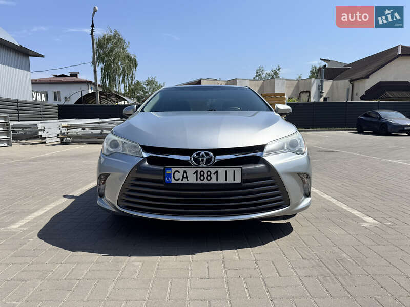 Седан Toyota Camry 2016 в Черкасах