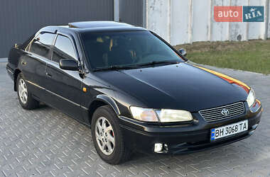 Седан Toyota Camry 1998 в Одесі