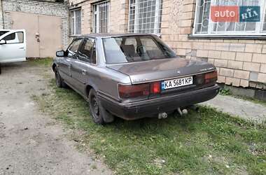 Седан Toyota Camry 1990 в Білій Церкві