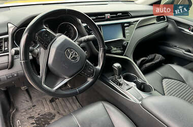 Седан Toyota Camry 2018 в 
