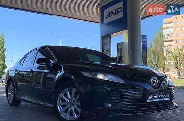 Седан Toyota Camry 2019 в 