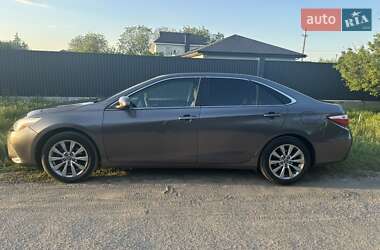 Седан Toyota Camry 2015 в 