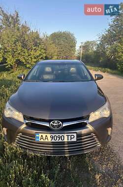 Седан Toyota Camry 2015 в Каменском