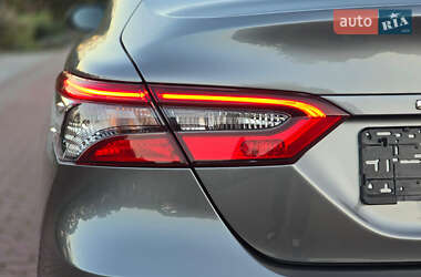 Седан Toyota Camry 2022 в 