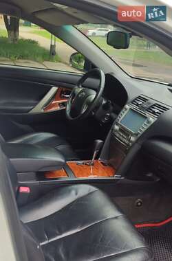 Седан Toyota Camry 2010 в 