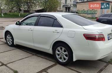 Седан Toyota Camry 2010 в 