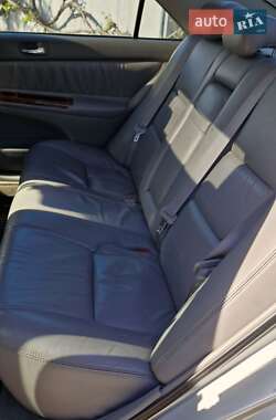 Седан Toyota Camry 2004 в 