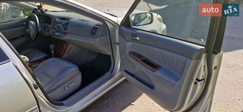 Седан Toyota Camry 2004 в Черкассах фото 10 Седан Toyota Camry 2004 в Черкассах