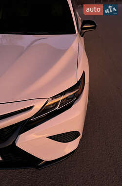 Седан Toyota Camry 2017 в 