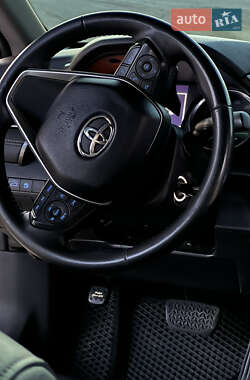 Седан Toyota Camry 2017 в 