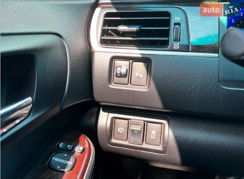 Седан Toyota Camry 2017 в Кременчуці