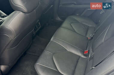 Седан Toyota Camry 2021 в 
