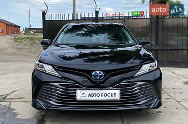 Седан Toyota Camry 2017 в 