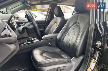 Седан Toyota Camry 2017 в 
