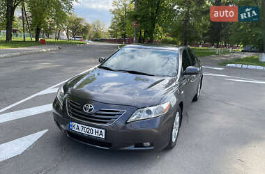 Седан Toyota Camry 2008 в Виннице