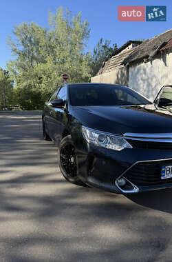 Седан Toyota Camry 2016 в 