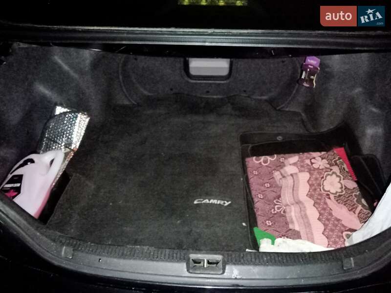 Седан Toyota Camry 2011 в Стрые