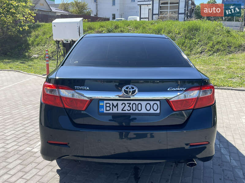 Седан Toyota Camry 2012 в 