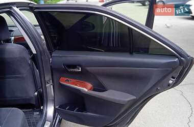 Седан Toyota Camry 2013 в 