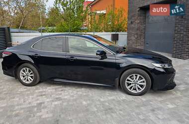 Седан Toyota Camry 2018 в Києві