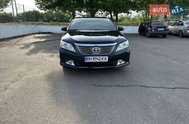 Седан Toyota Camry 2012 в 