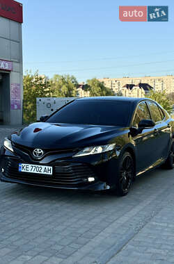 Седан Toyota Camry 2019 в Дніпрі