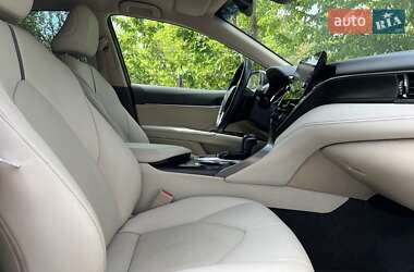 Седан Toyota Camry 2021 в 