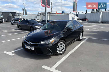Седан Toyota Camry 2017 в 