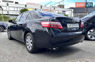 Седан Toyota Camry 2009 в 