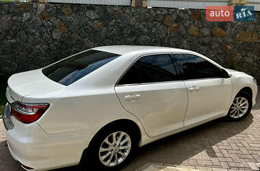 Седан Toyota Camry 2016 в 