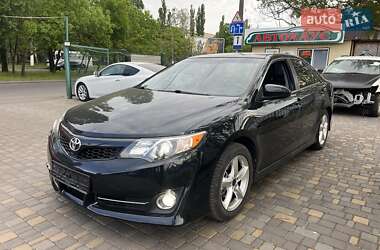 Седан Toyota Camry 2015 в Одессе
