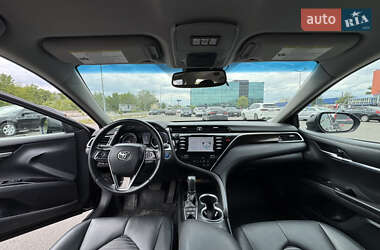 Седан Toyota Camry 2017 в 