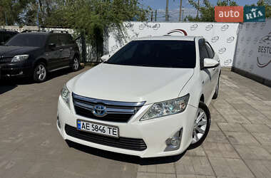 Седан Toyota Camry 2012 в Дніпрі