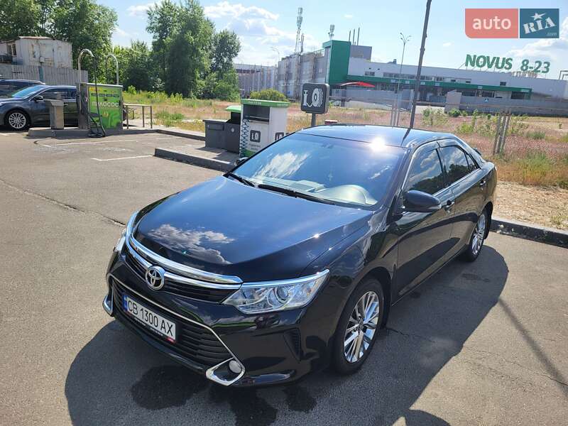 Toyota Camry 2017