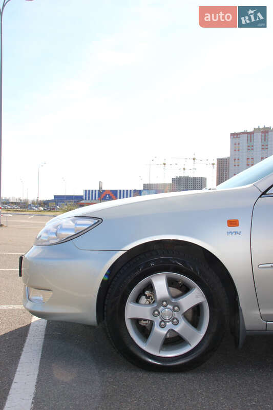 Седан Toyota Camry 2006 в Києві