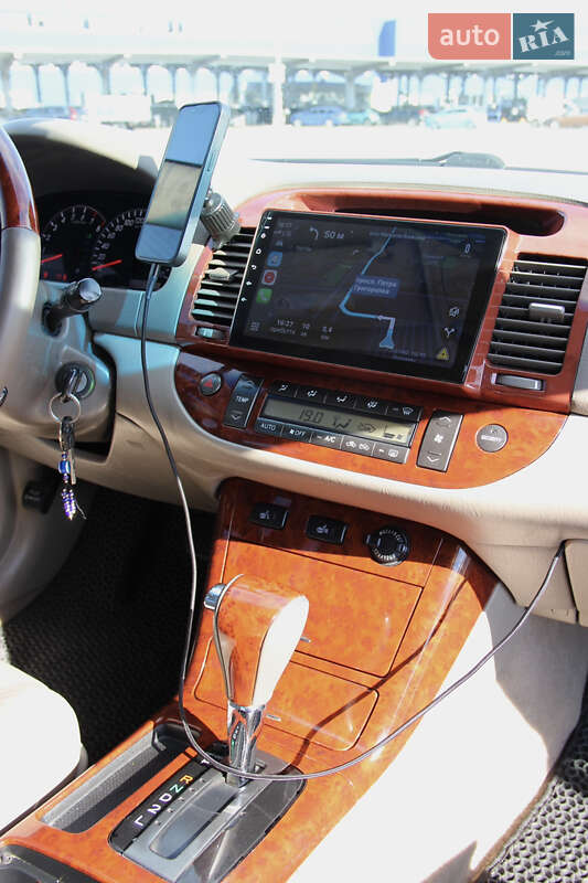 Седан Toyota Camry 2006 в Києві